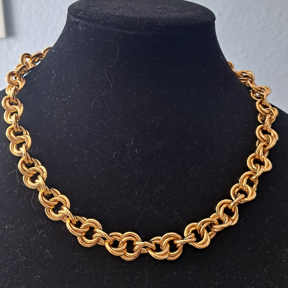 Elegant Italian Double Layer Gold Tone Necklace ✨️